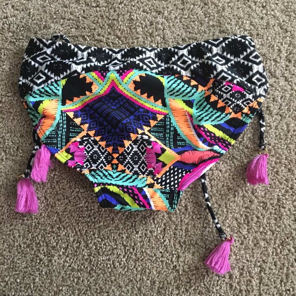 Bathing suit - Picture 5 of 5